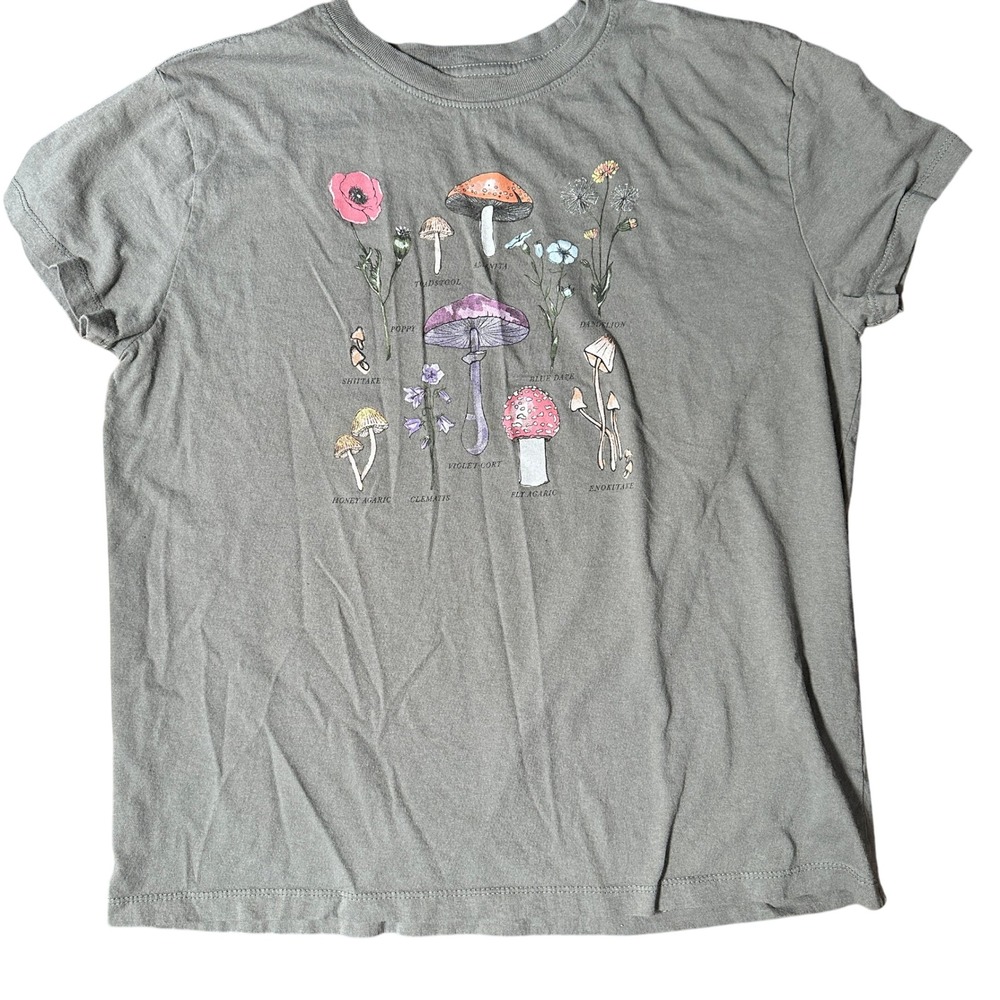 Doe Mushroom Botanical Print Graphic Tee‎ Shirt Women's Medium Gray Short Sleeve